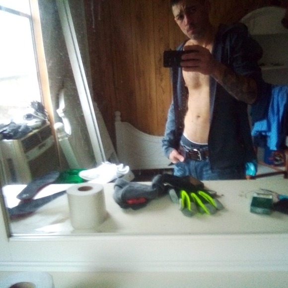 Meet your Posher, Justin - Picture 1 of 1